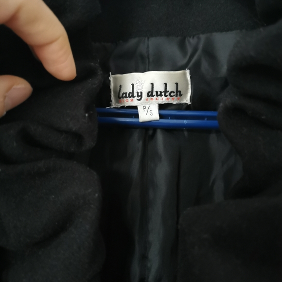 Beautiful Lady Dutch Coat - Picture 4 of 8